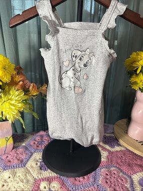 🎉Disney Gray Ribbed Puppy Graphic One-Piece Bodysuit. C312